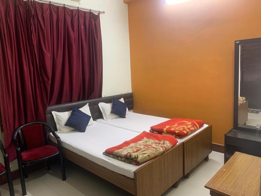 Narendra Guest House Kakarmatha Exterior foto