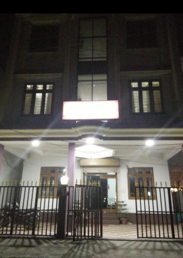 Narendra Guest House Kakarmatha Exterior foto